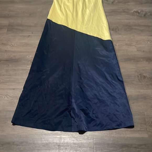 Vera Wang Lavender Label Halter Neck Dress - Picture 10 of 11